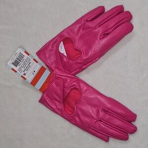 🎁NWT Cat & Jack Faux Leather Pink Gloves With Heart Cut Out Girls Size 4-7